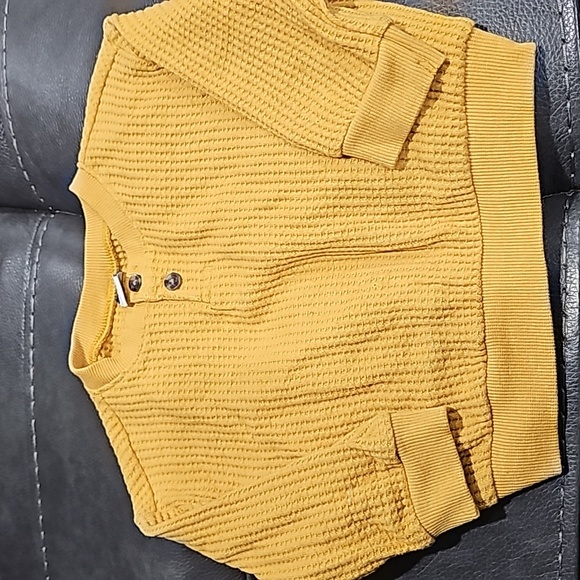Boy Old Navy sweater - Picture 2 of 5